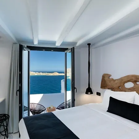 Phenomenal Mykonos Julietta 5 Bedrooms Private Jacuzzi וילה