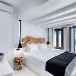 Phenomenal Mykonos Julietta 5 Bedrooms Private Jacuzzi Psarrou