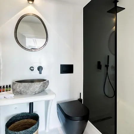 Phenomenal Mykonos Julietta 5 Bedrooms Private Jacuzzi With Stunning Sea Views Psarou Βίλα *